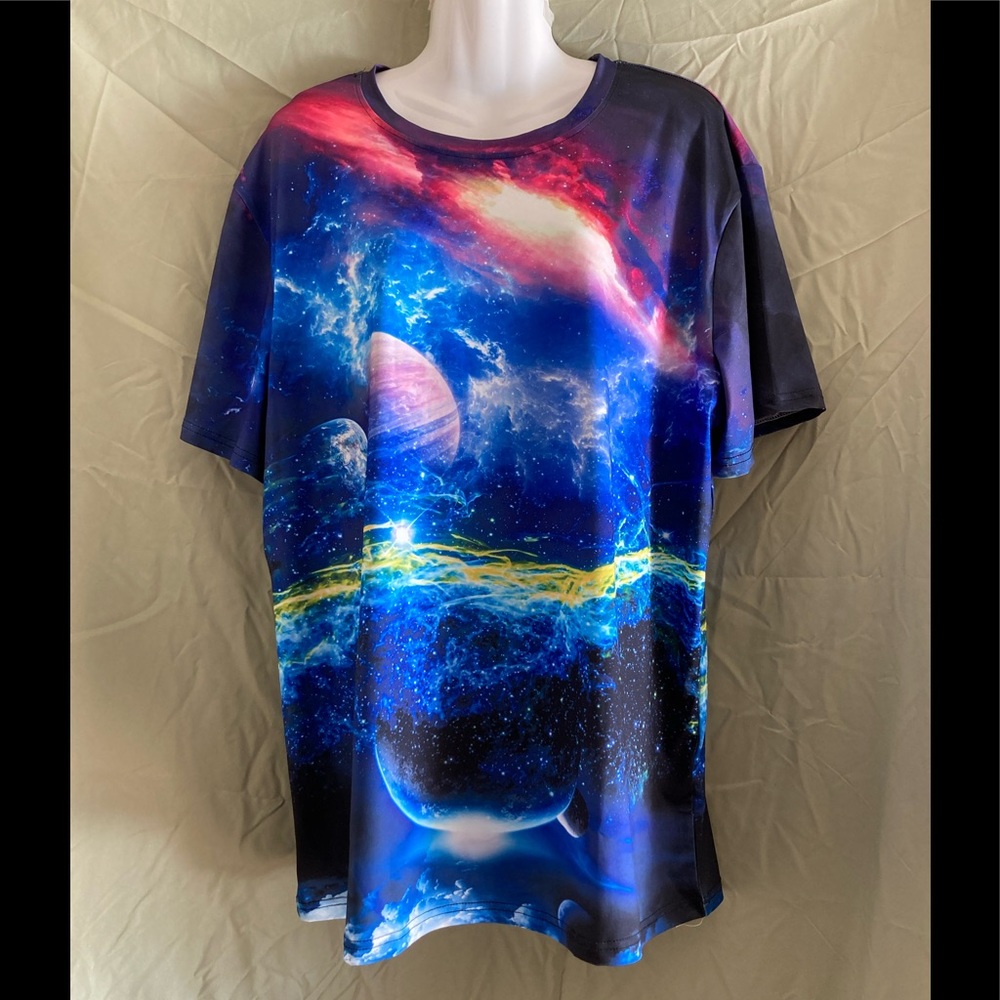 Unisex Novelty Tee Shirt by Laidepa, size XXL but imo, it’s XL, Solar System Top